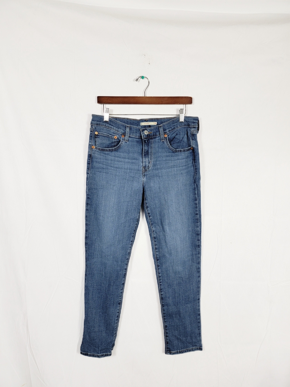 Women's Size 30 Levi Boyfriend Jeans